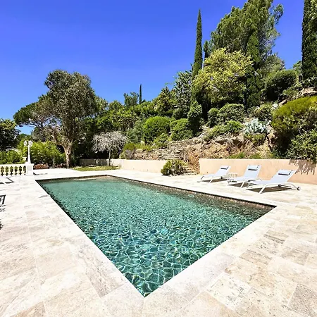 Blanche Pour 8 Personnes Avec Piscine Privee A La Londes-les-maures * La Londe-les-Maures