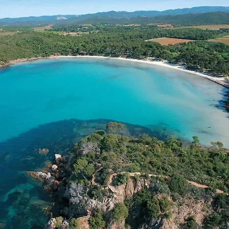 Blanche Pour 8 Personnes Avec Piscine Privee A La Londes-les-maures La Londe-les-Maures