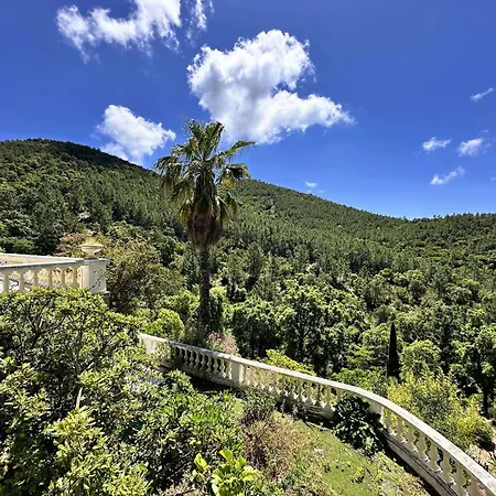 Villa Blanche Pour 8 Personnes Avec Piscine Privee A La Londes-les-maures *